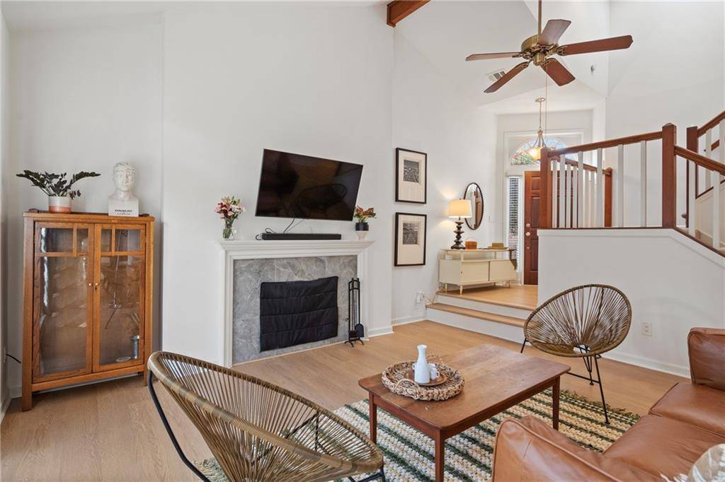 Atlanta, GA 30324,1827 Rockridge PL
