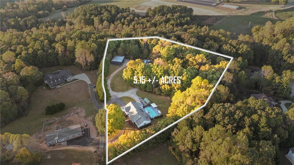 Cornelia, GA 30531,191 Roberts WAY