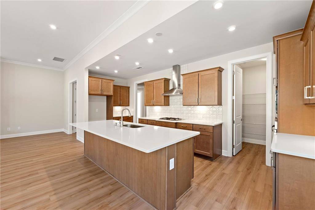 Hoschton, GA 30548,198 Bear WAY