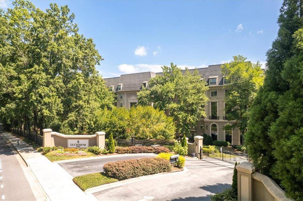 Atlanta, GA 30324,2865 Lenox RD NE #208