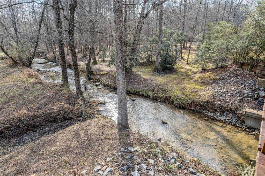 Ellijay, GA 30540,352 Bridge RD