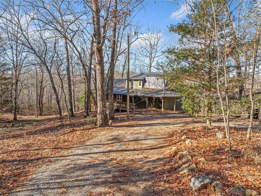 Dahlonega, GA 30533,220 APPLEJACK LN