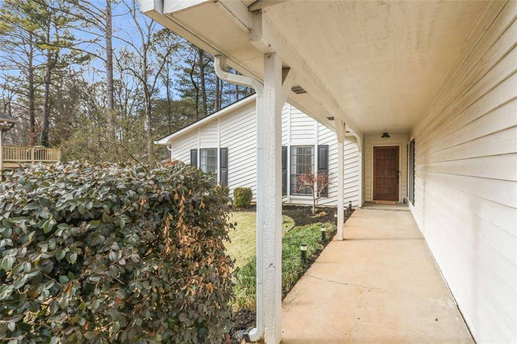 Roswell, GA 30076,670 LAKE FOREST CT