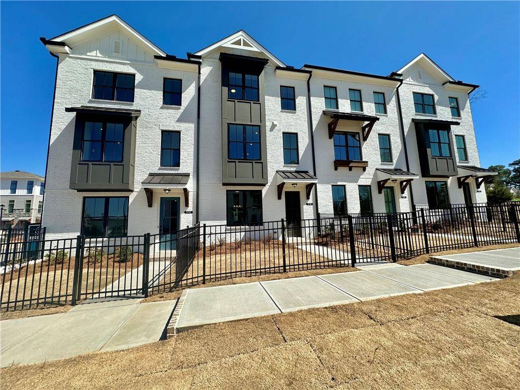 Cumming, GA 30040,518 Healy DR #68