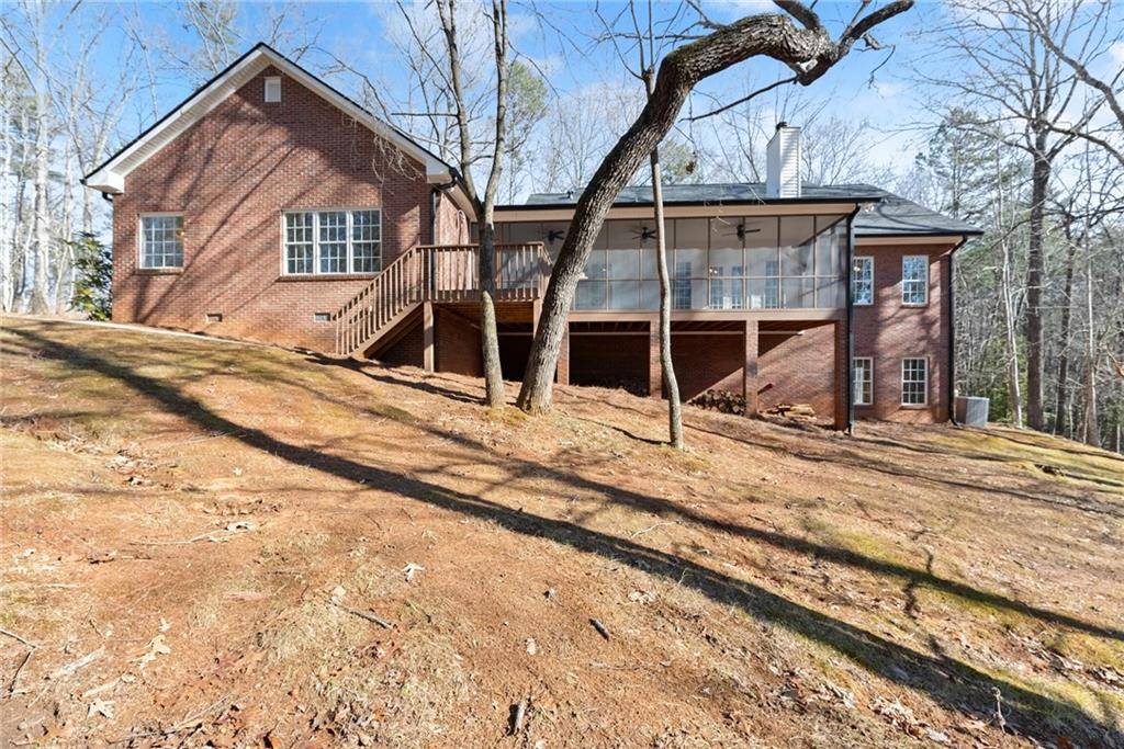 Dahlonega, GA 30533,1323 River Flow DR