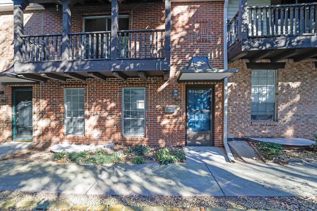 Atlanta, GA 30328,7309 Cardigan CIR