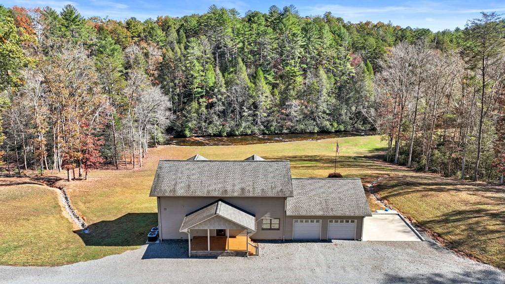 Blue Ridge, GA 30513,117 Bear RD