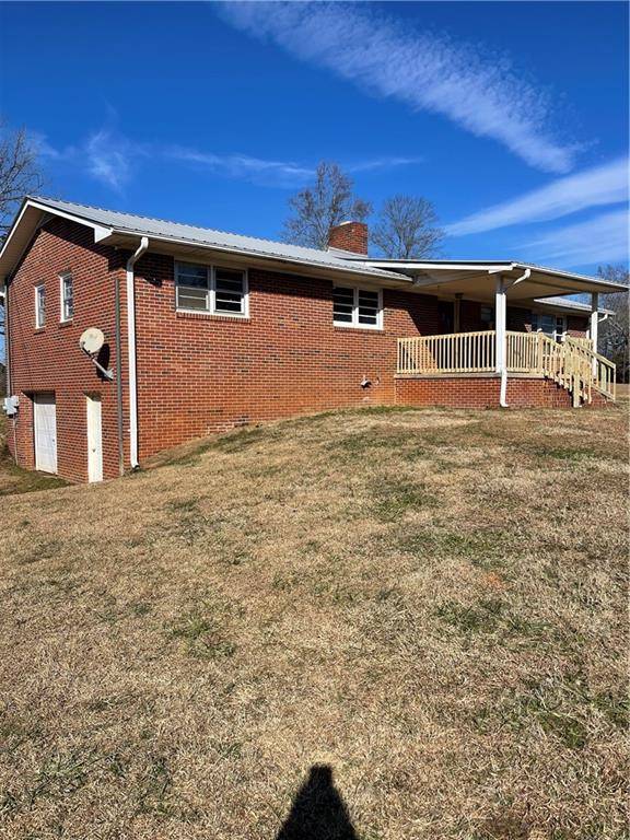 Toccoa, GA 30577,7 Bennett RD