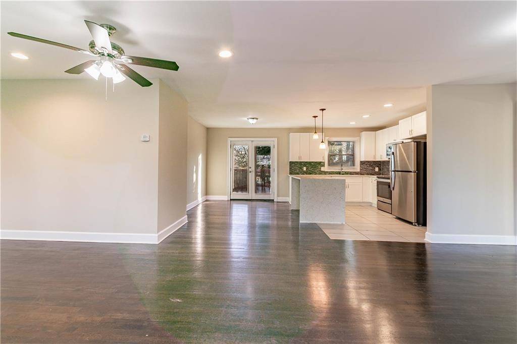 Atlanta, GA 30316,1927 Vicki LN SE