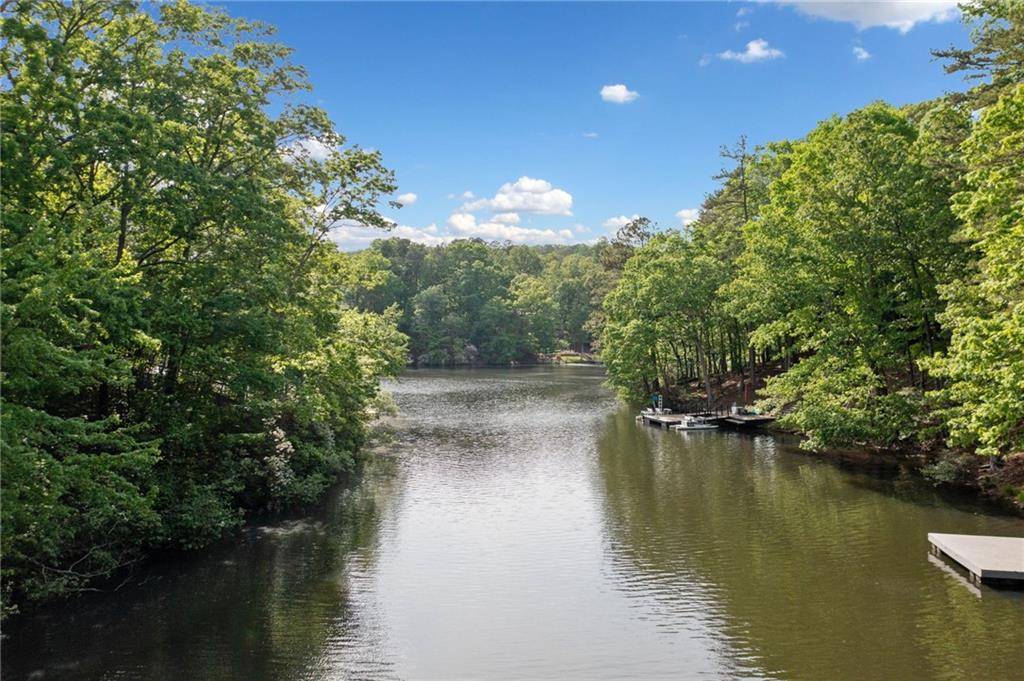 Waleska, GA 30183,189 Pinebrook DR