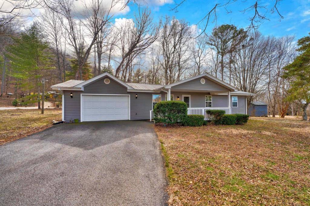 Blairsville, GA 30512,8 James DR