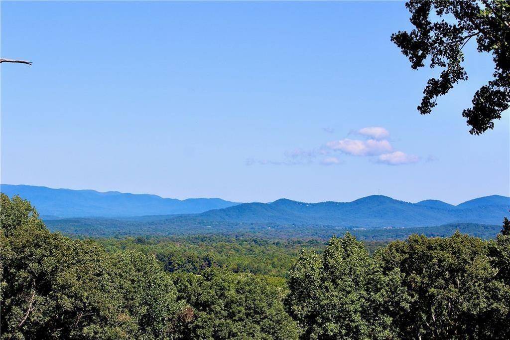 Talking Rock, GA 30175,135 Twisted Oak RD