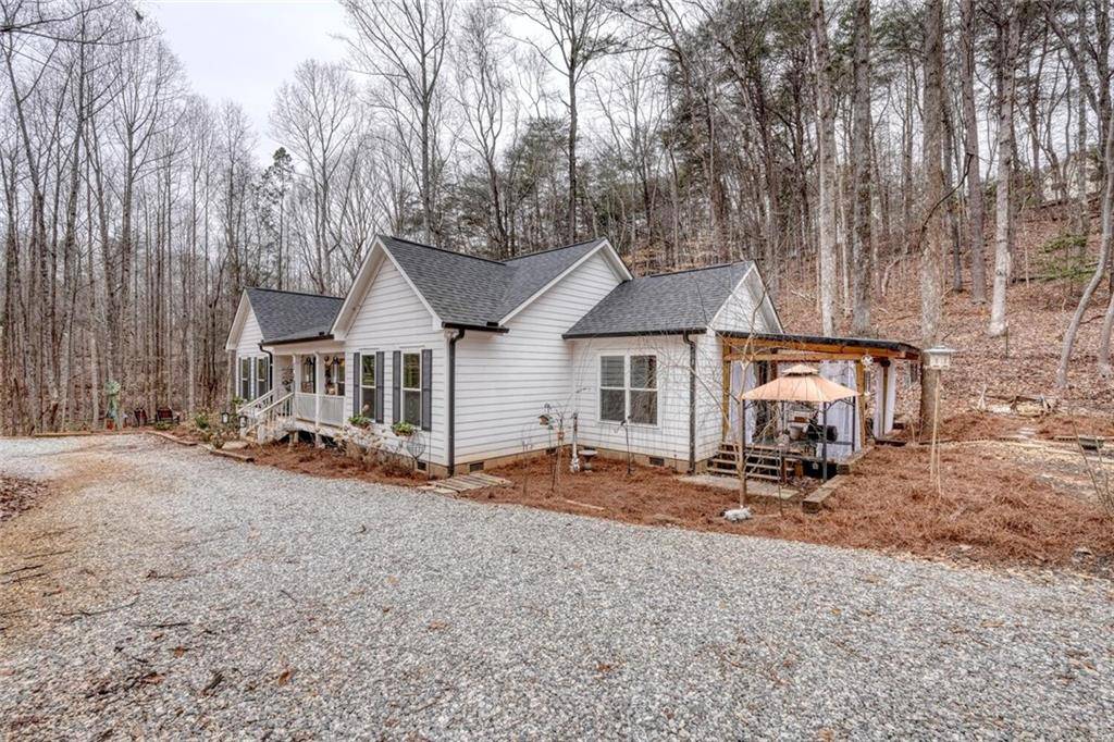 Dahlonega, GA 30533,108 Old River RD