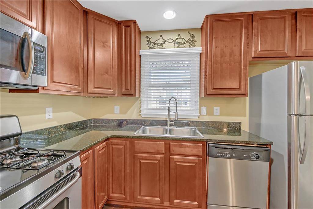 Atlanta, GA 30327,900 Camden CT