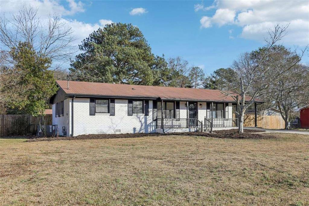 Fayetteville, GA 30215,140 Lake DR