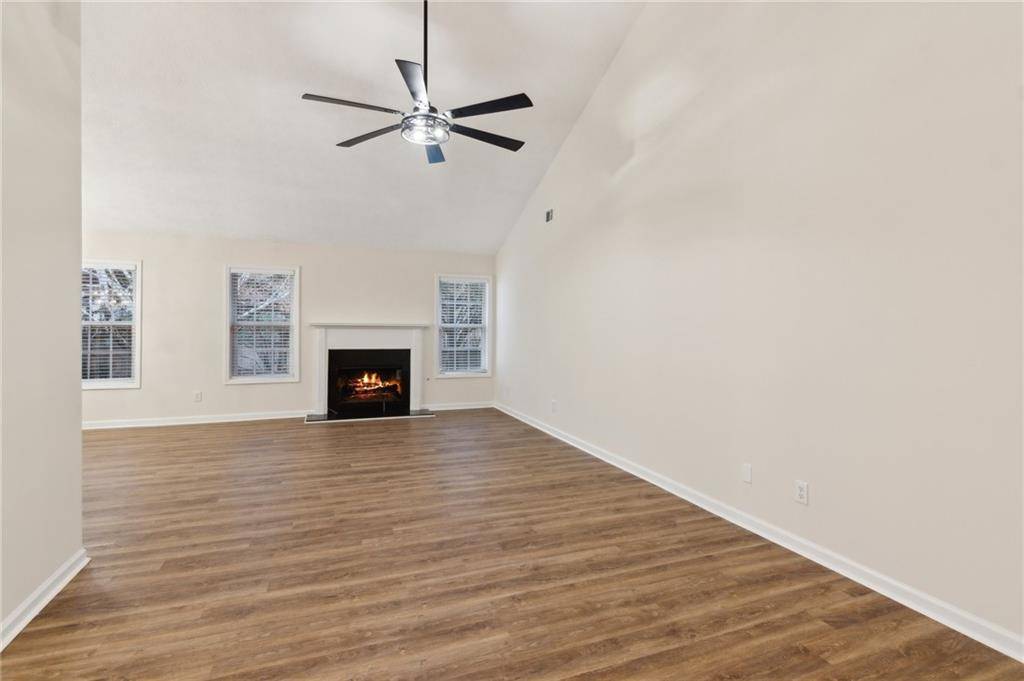 Buford, GA 30518,595 Ellesmere WAY