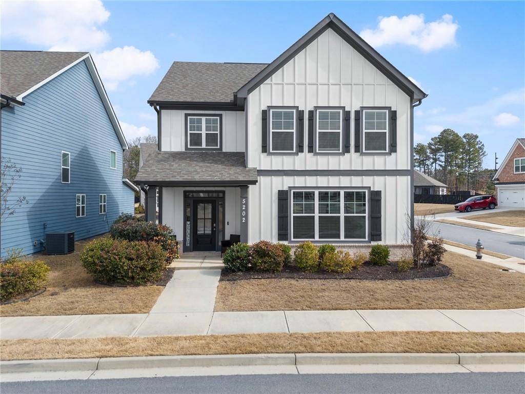 Flowery Branch, GA 30542,5202 Blake BR