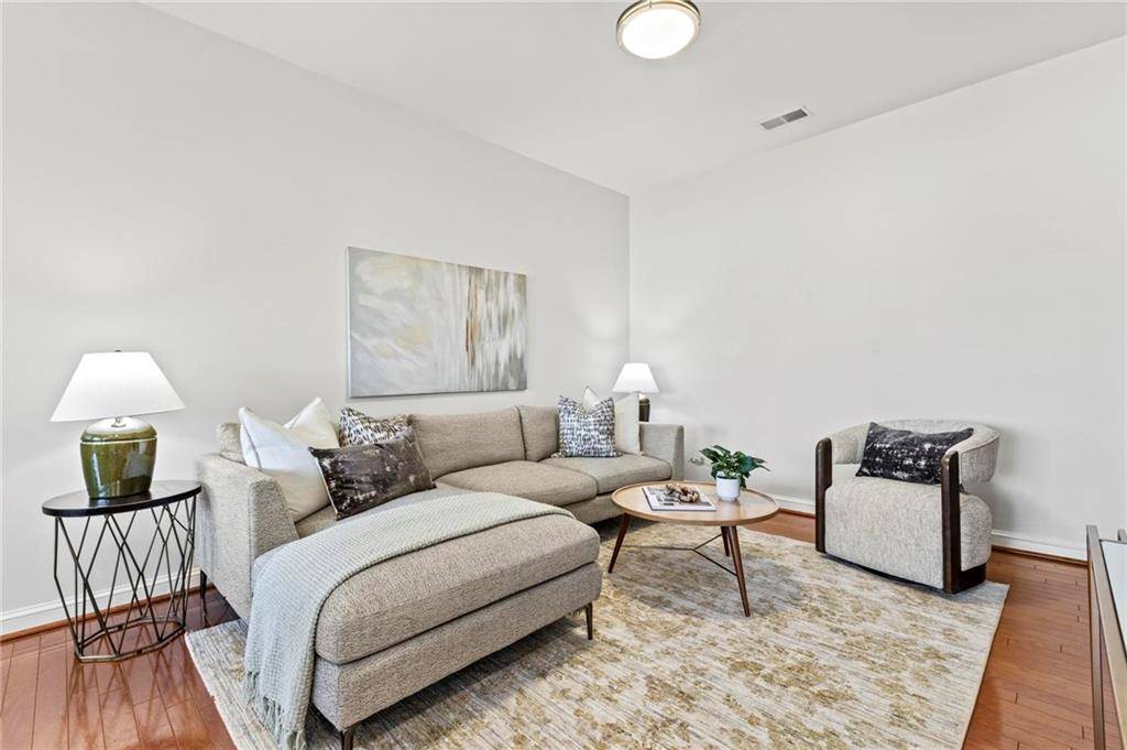 Atlanta, GA 30313,250 Park Avenue West NW #903