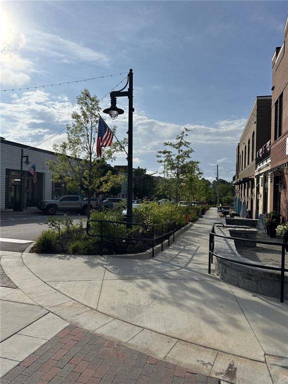 Flowery Branch, GA 30542,6140 Jones RD