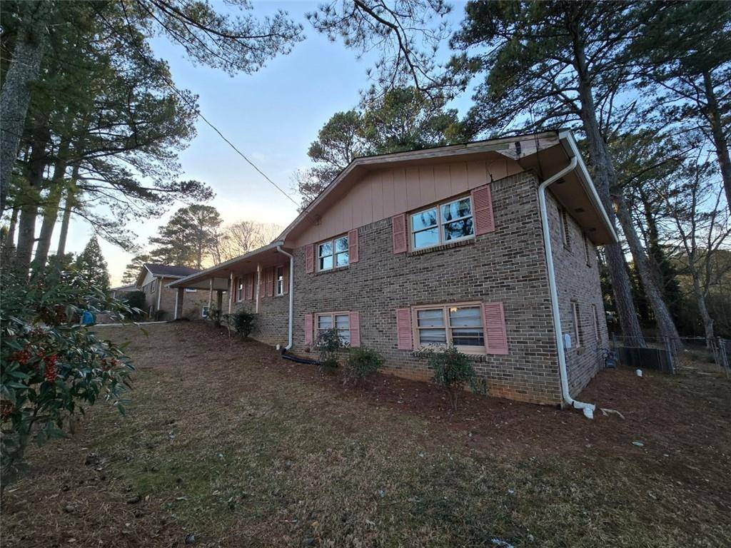 Stone Mountain, GA 30087,5737 LORRAINE DR