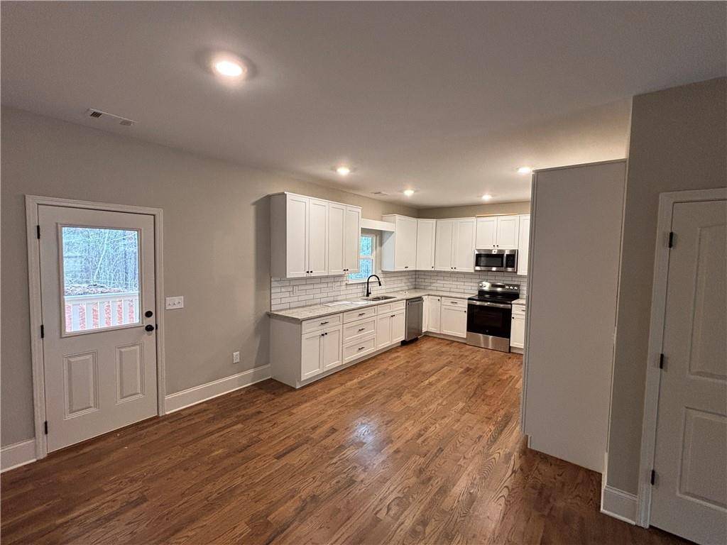 Buchanan, GA 30113,250 Willow Leaf DR