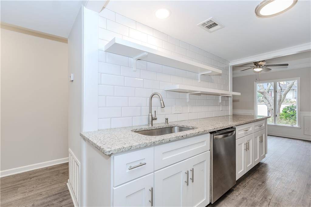 Atlanta, GA 30342,20 Ivy RDG NE