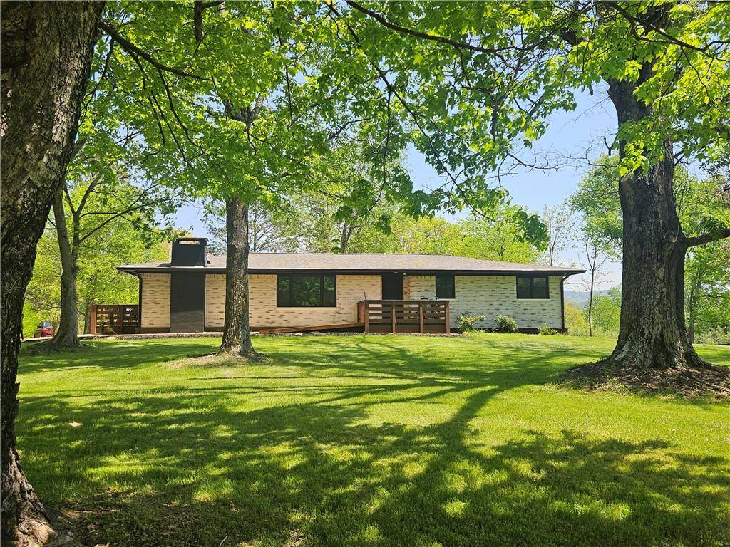 Fairmount, GA 30139,9351 Henderson Mountain RD
