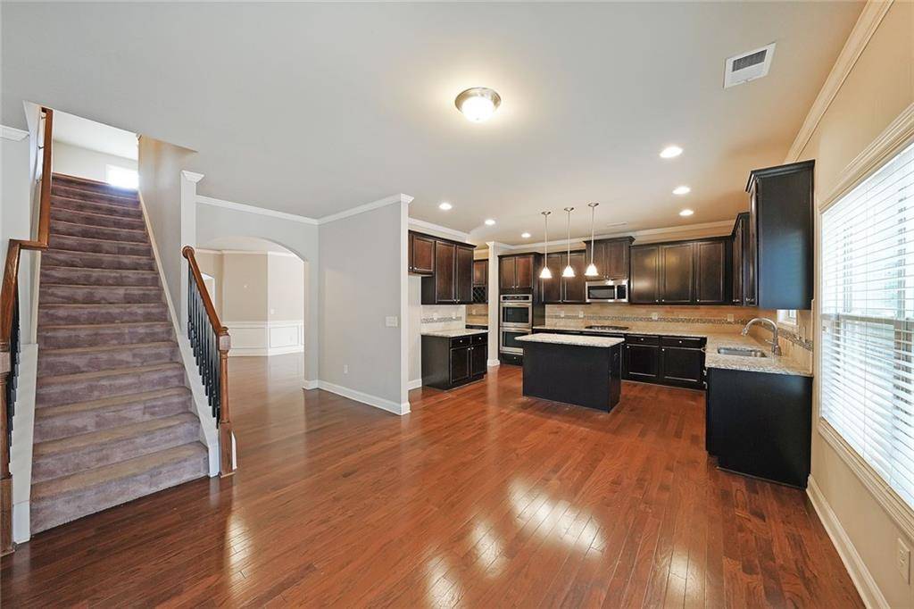 Dallas, GA 30132,160 Red Wood DR