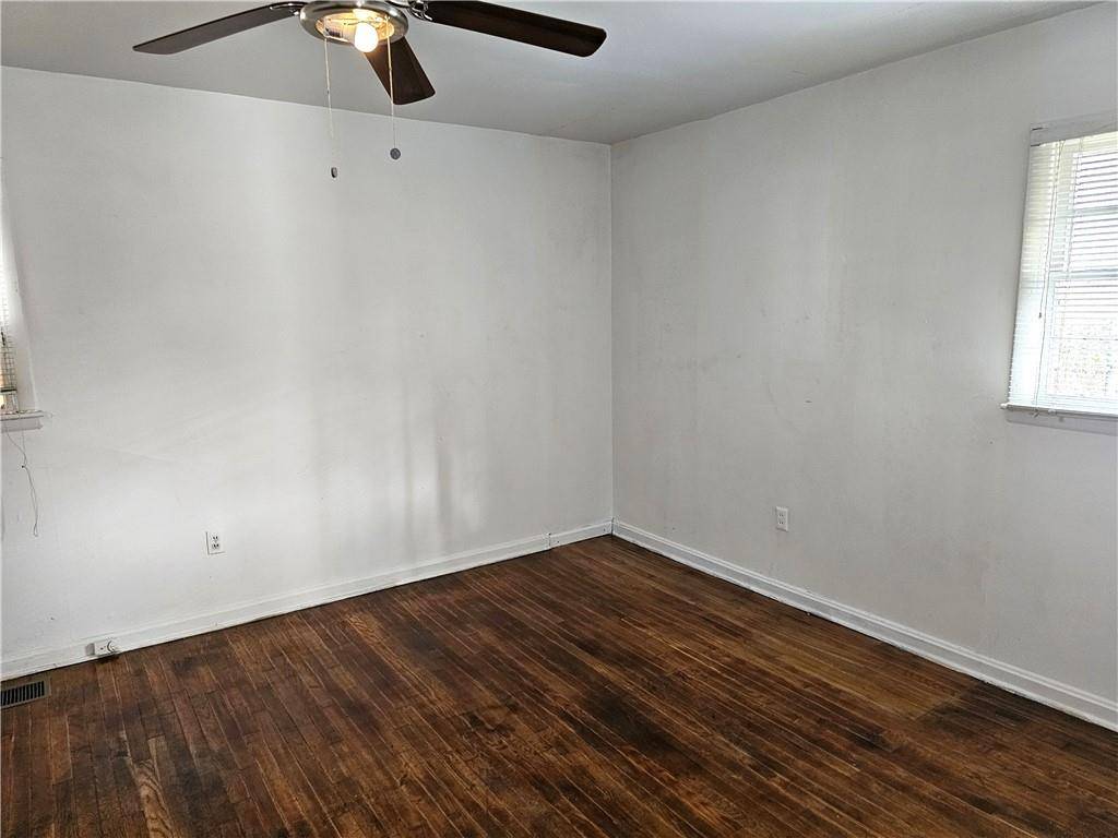Atlanta, GA 30344,1877 Chapman AVE