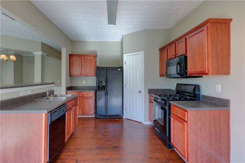 Canton, GA 30114,922 Gardenia Curve