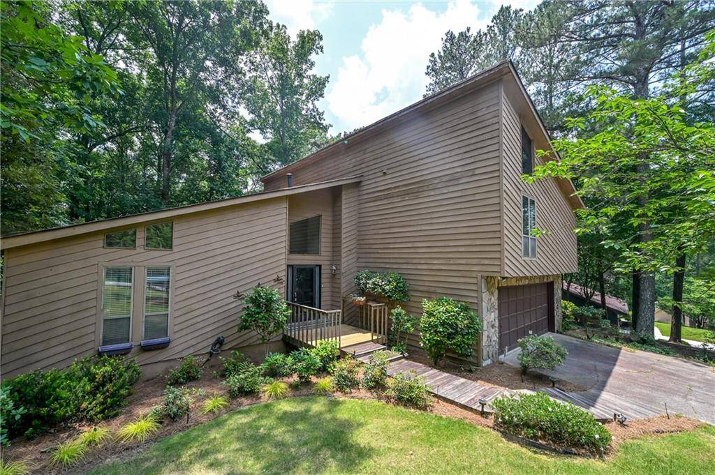 Roswell, GA 30076,2235 Six Branches DR