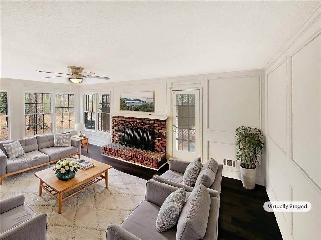 Atlanta, GA 30328,7040 Northgreen DR