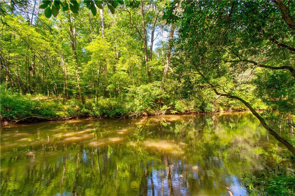 Dahlonega, GA 30533,600 Grand Oak LN