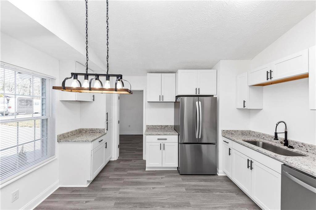 Lithonia, GA 30058,6042 Creekford DR