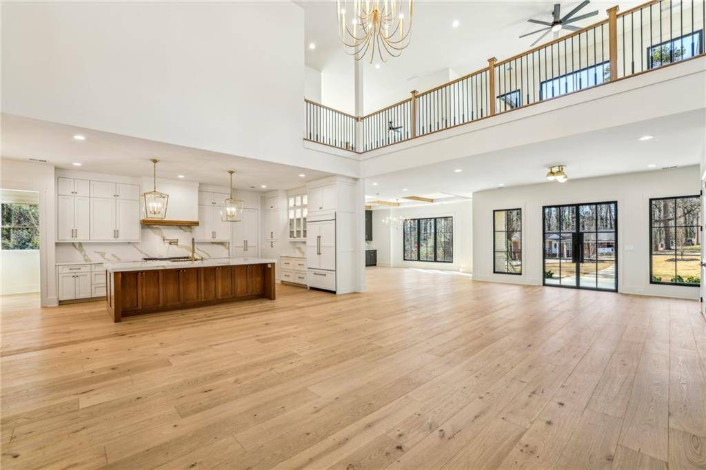 Alpharetta, GA 30009,372 Karen DR