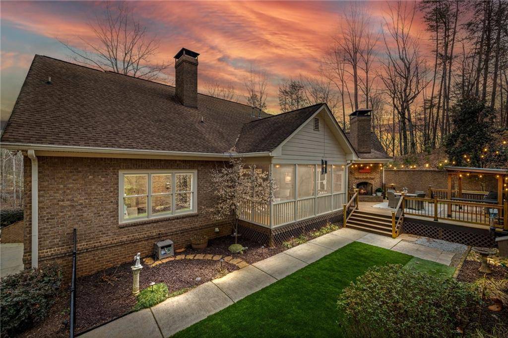 Dahlonega, GA 30533,99 Madeline Anthony RD