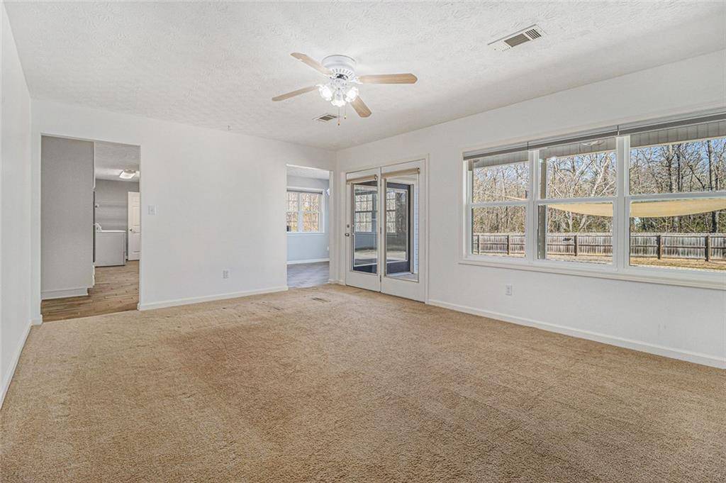 Senoia, GA 30276,895 Lawshe RD