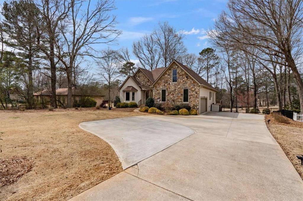 Newnan, GA 30265,646 Sullivan RD