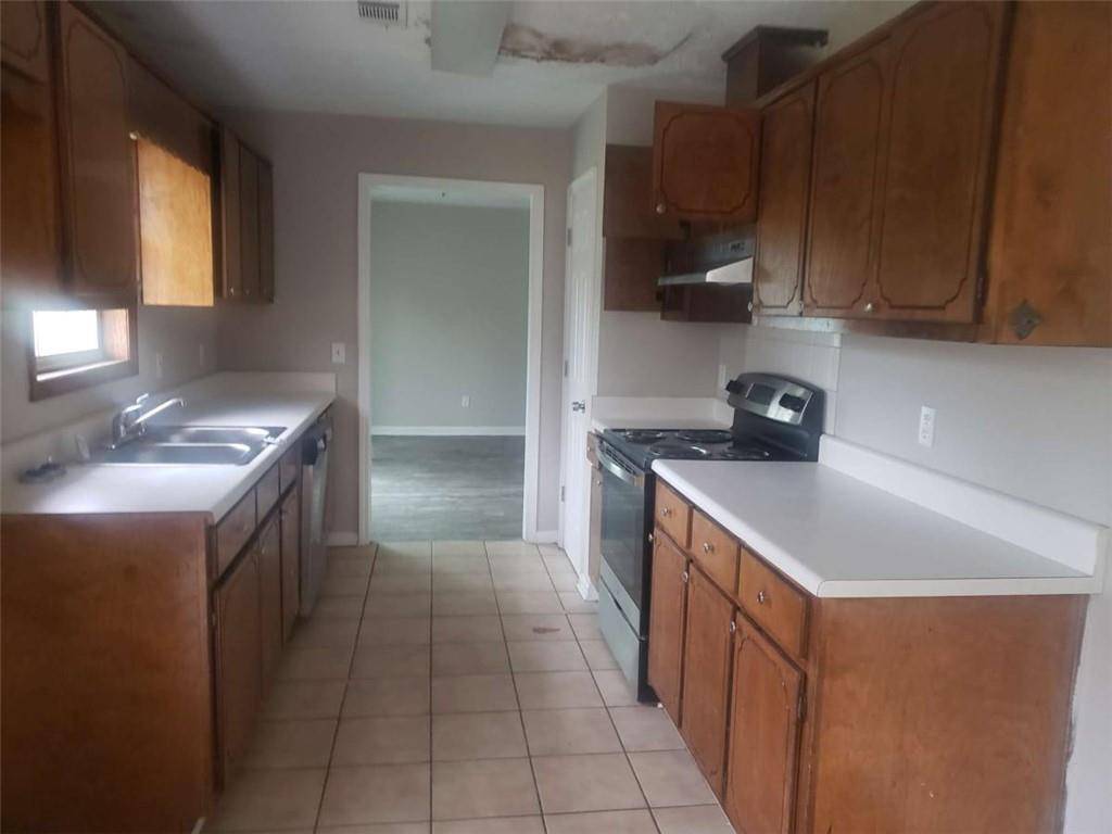 Covington, GA 30016,10 Oak Wood LN