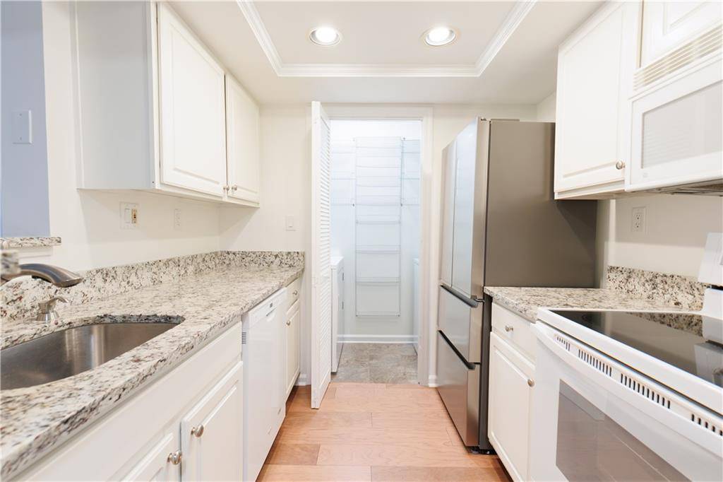 Atlanta, GA 30342,3064 Chastain Park CT NE