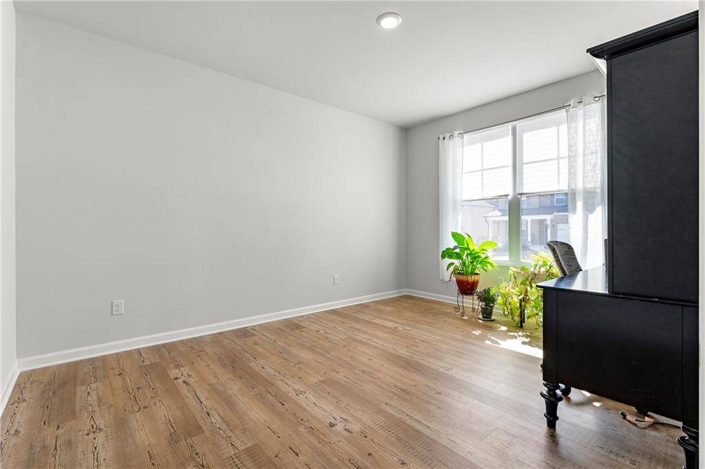 Atlanta, GA 30331,4779 Mock Orange ST SW
