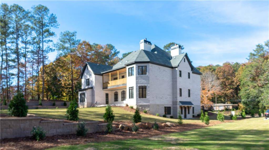 Roswell, GA 30075,10745 Shallowford RD