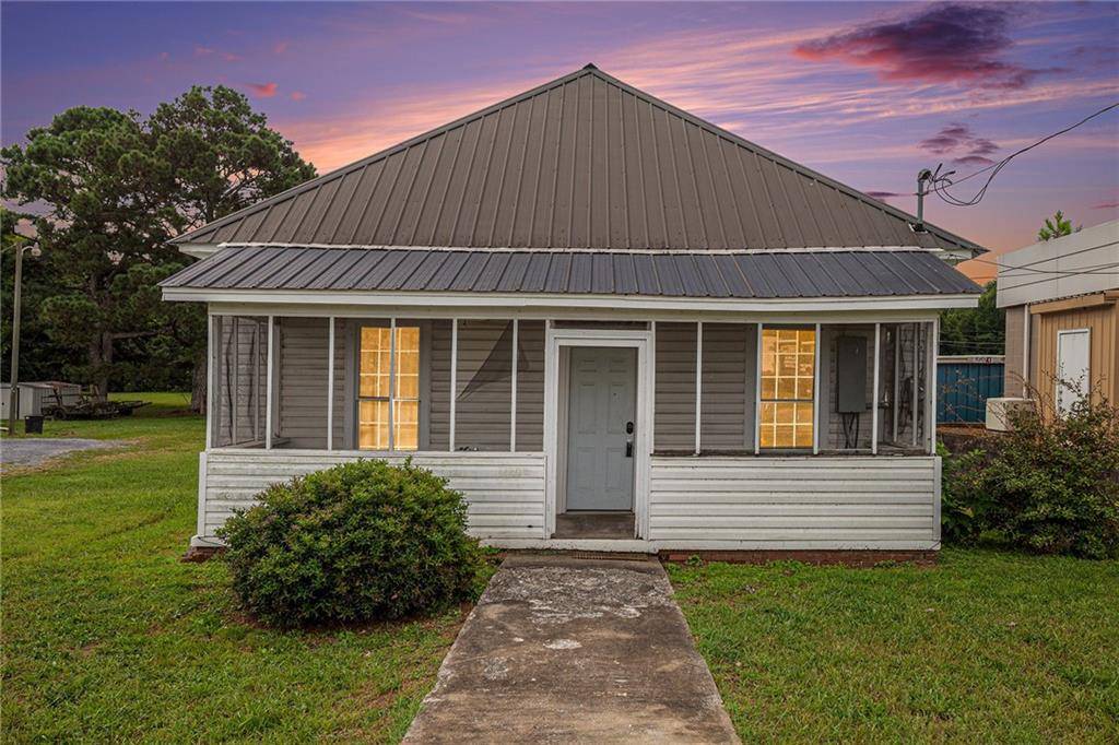 Calhoun, GA 30701,324 W Line ST W