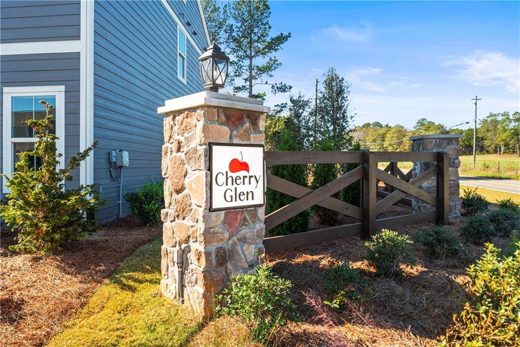 Euharlee, GA 30145,1005 Blossom LN