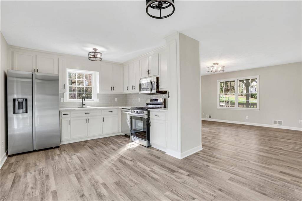 Acworth, GA 30102,2401 Westland WAY