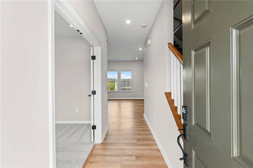 Hoschton, GA 30548,61 Okeechobee WAY