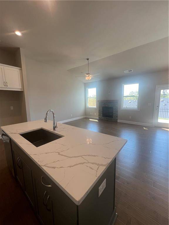 Canton, GA 30114,270 Lakeside PL