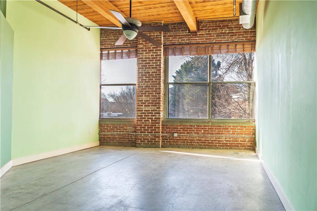 Atlanta, GA 30313,204 Walker ST SW #208