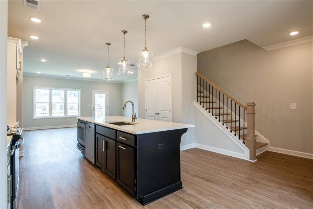 Kennesaw, GA 30144,1923 Deco DR