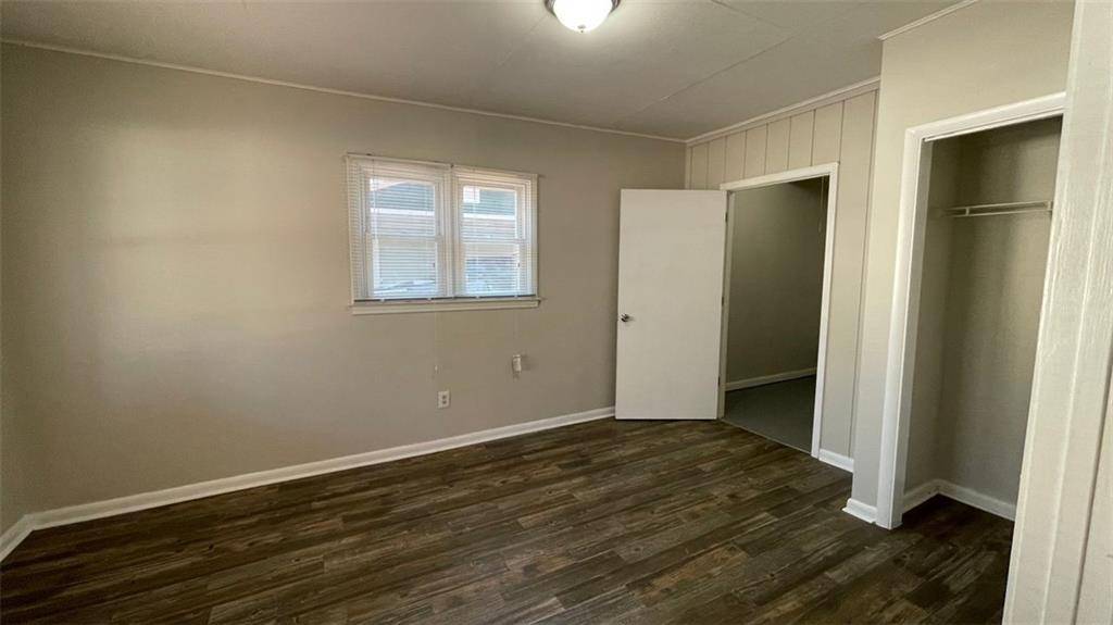 Atlanta, GA 30354,185 OAK DR